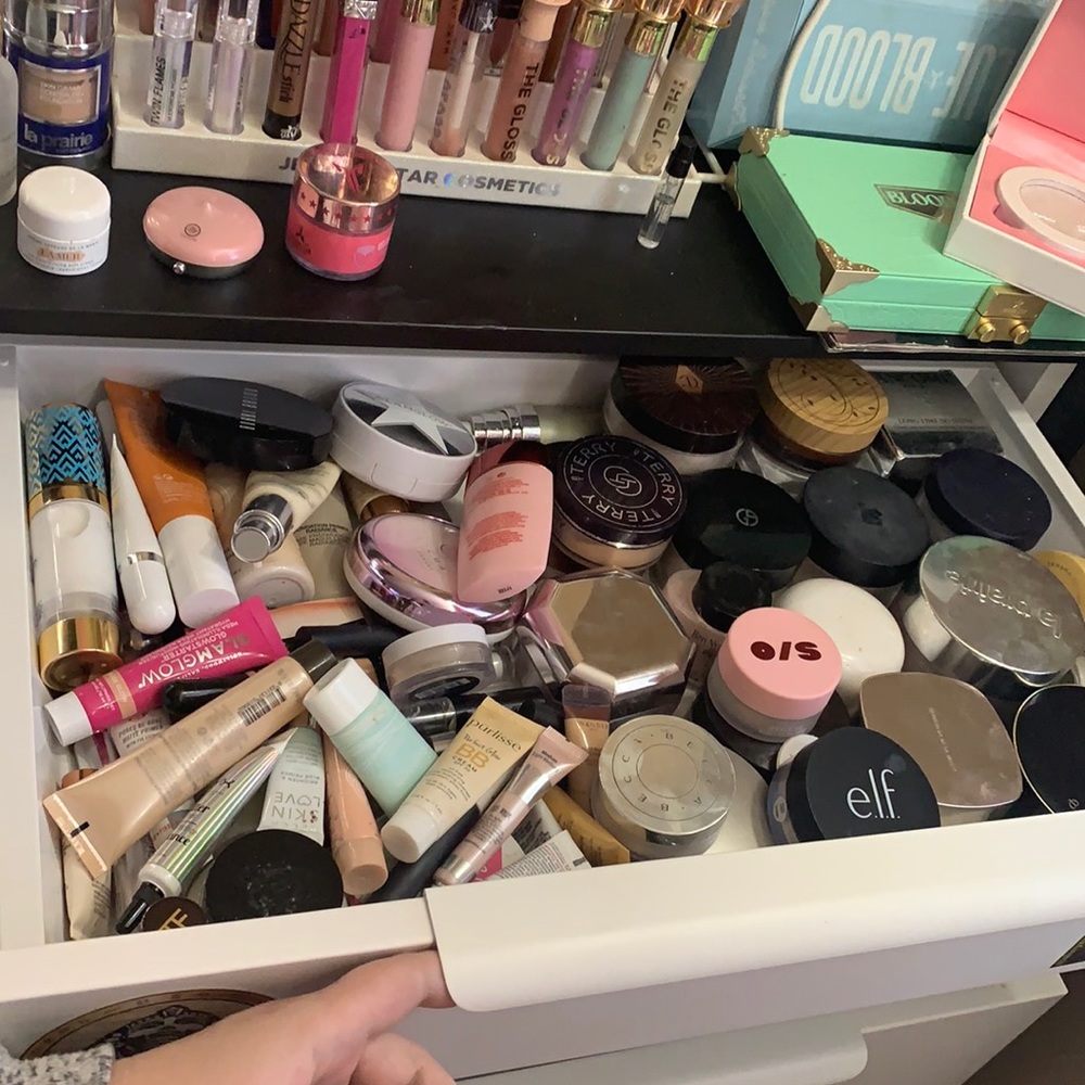 Makeup Mystery boxes! - Picture 3 of 8